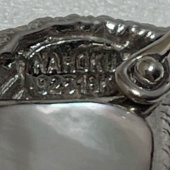 Na Hoku Sterling Silver Sea Shell Pendant with 18K Gold Trim & Mother of Pearl - Picture 5 of 10